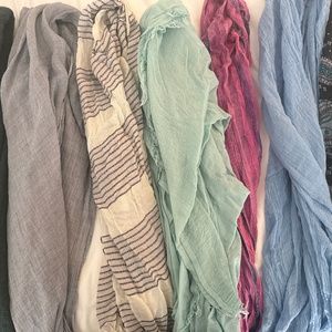 8 Scarves